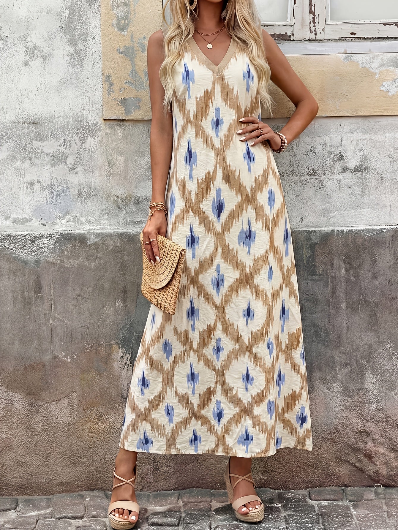 Sleeveless dress
