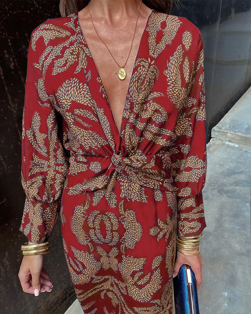 Anita | Elegant Long-Sleeve Maxi Dress with a V-Neckline and Twisted Detail