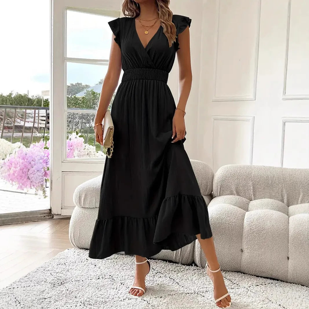 Amelia | Timeless And Flowing V-Neck Maxi Dress