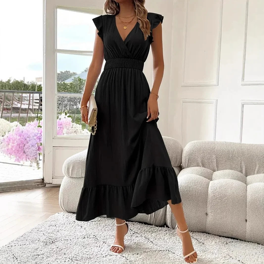 Amelia | Timeless And Flowing V-Neck Maxi Dress