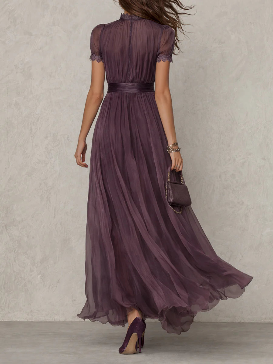 Abito Maxi in Chiffon con Collo a Chiave e Bordo in Pizzo Viola