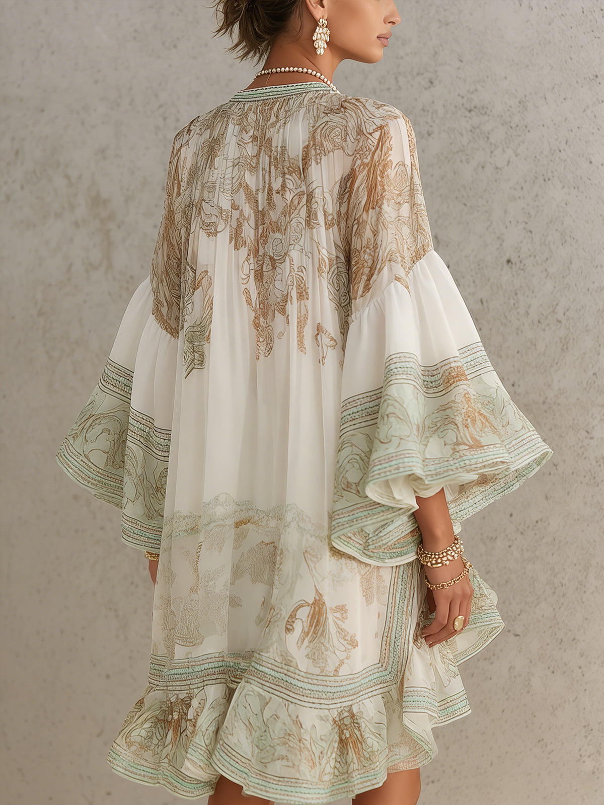 Abito Mini in Chiffon con Maniche a Volant e Orlo a Righe Verdi