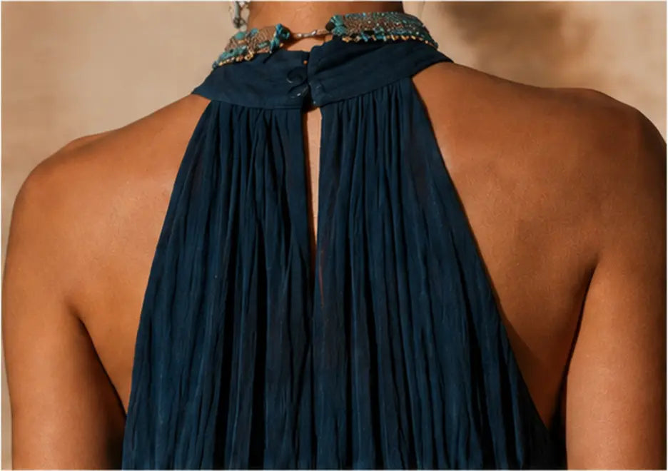 Paula | Gradient Halterneck V Neck Maxi Dress