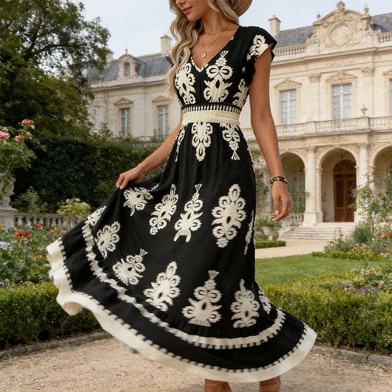 Candela - Baroque maxi dress with a V-neckline