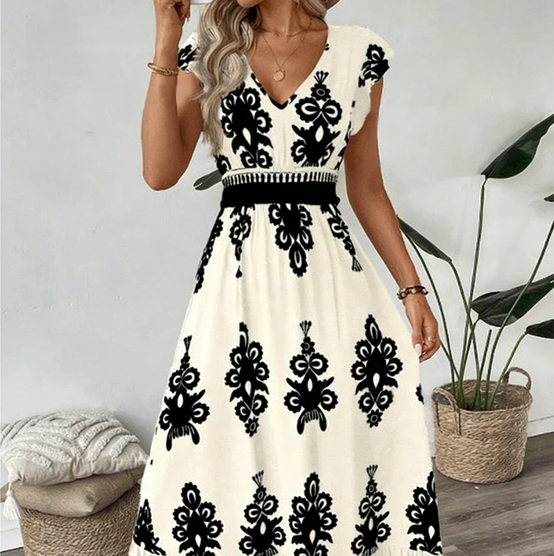 Candela - Baroque maxi dress with a V-neckline
